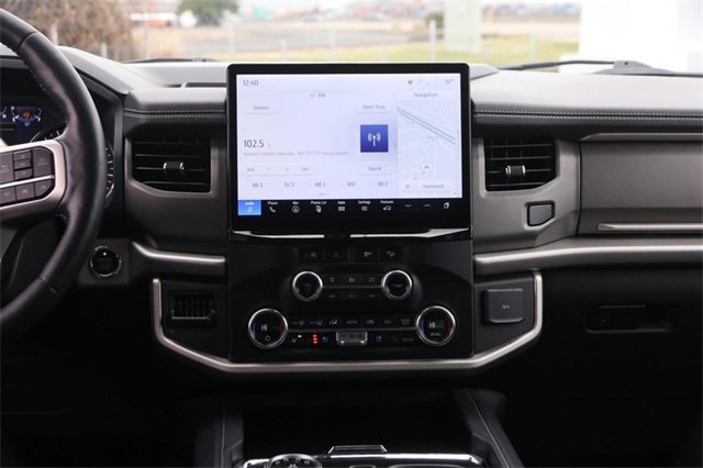 Certified 2023 Ford Expedition XLT image 26