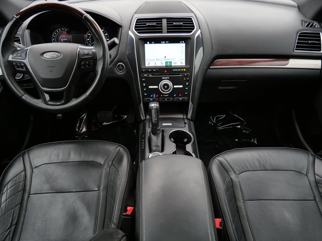 Certified 2018 Ford Explorer Platinum AWD/4WD image 17