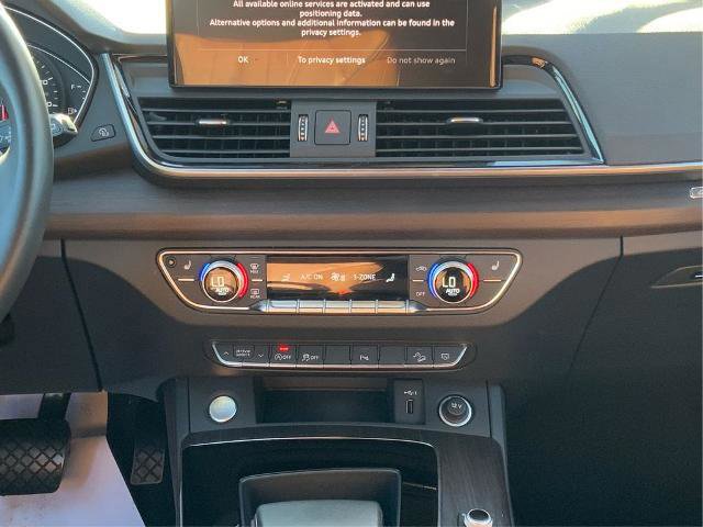 Used 2024 Audi Q5 2.0T Premium w/ Convenience Package image 28