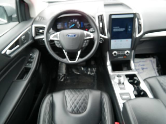 Certified 2024 Ford Edge Titanium AWD/4WD image 9