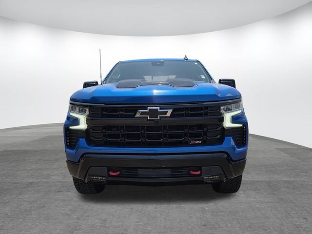Used 2022 Chevrolet Silverado 1500 LT Trail Boss w/ Convenience Package II AWD/4WD image 2