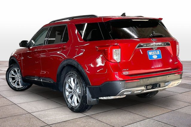 Certified 2023 Ford Explorer XLT w/ Equipment Group 202A AWD/4WD image 5