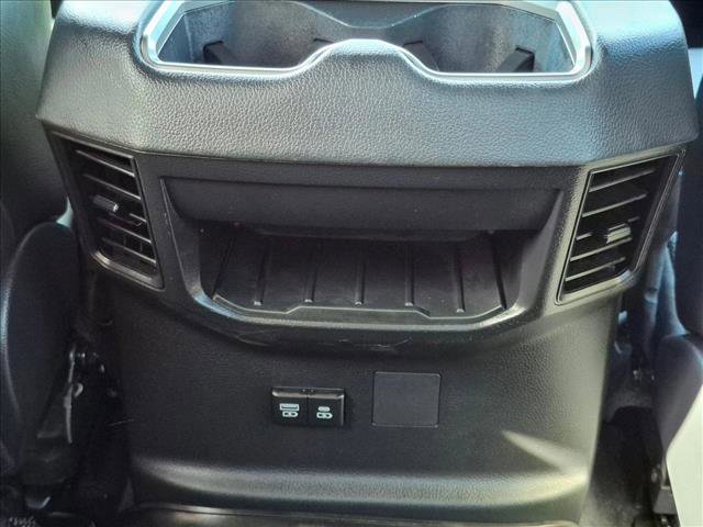 Used 2025 Toyota Tundra Limited AWD/4WD image 26
