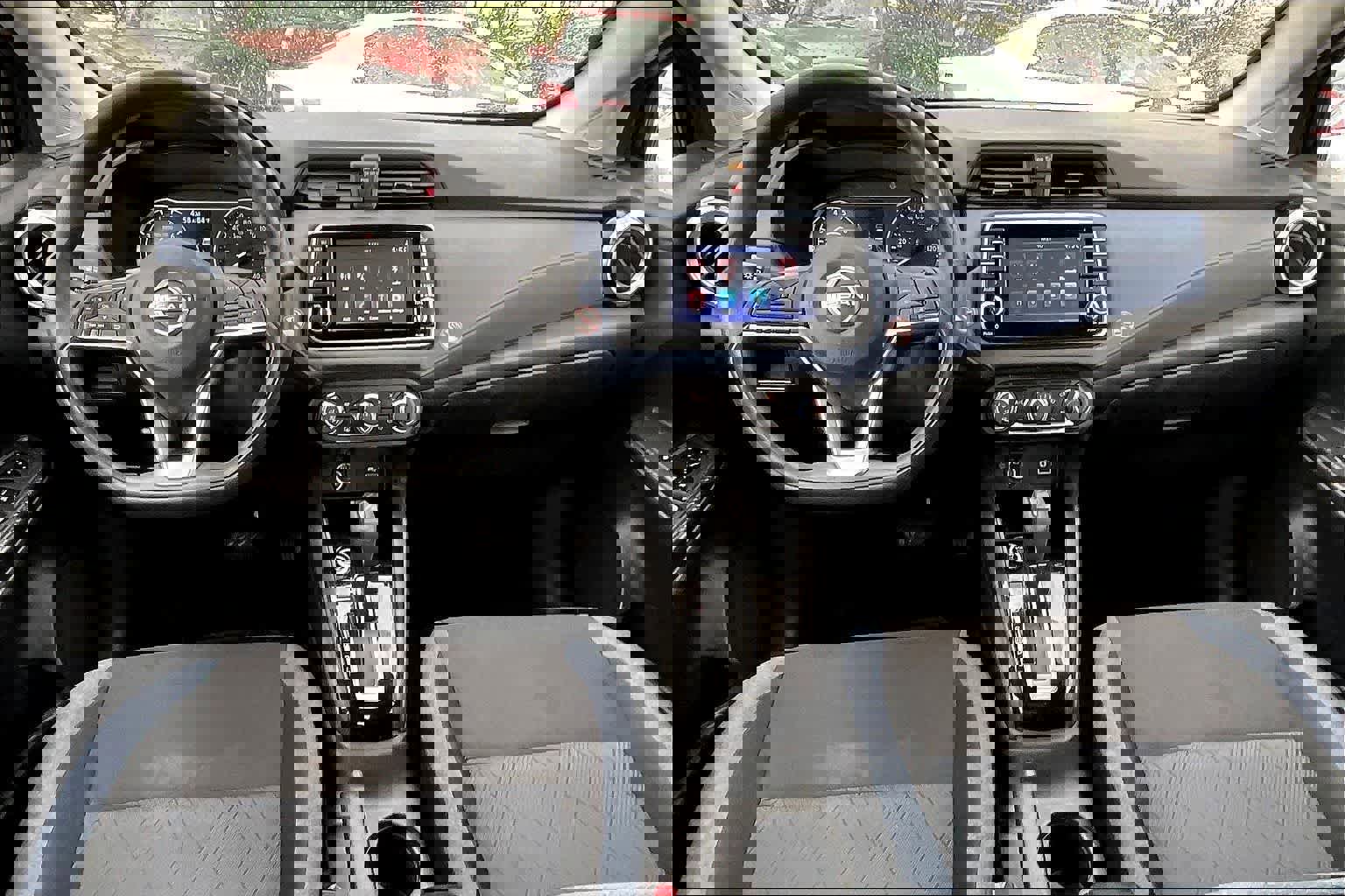 Used 2023 Nissan Versa SV image 12