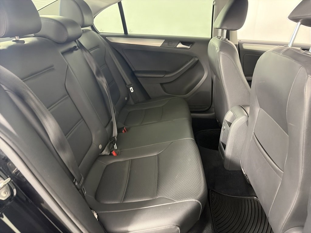 Used 2018 Volkswagen Jetta SE image 28