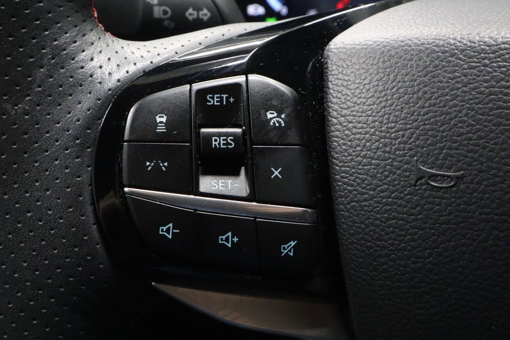 Certified 2025 Ford Explorer ST-Line w/ ST-Line Street Pack image 26