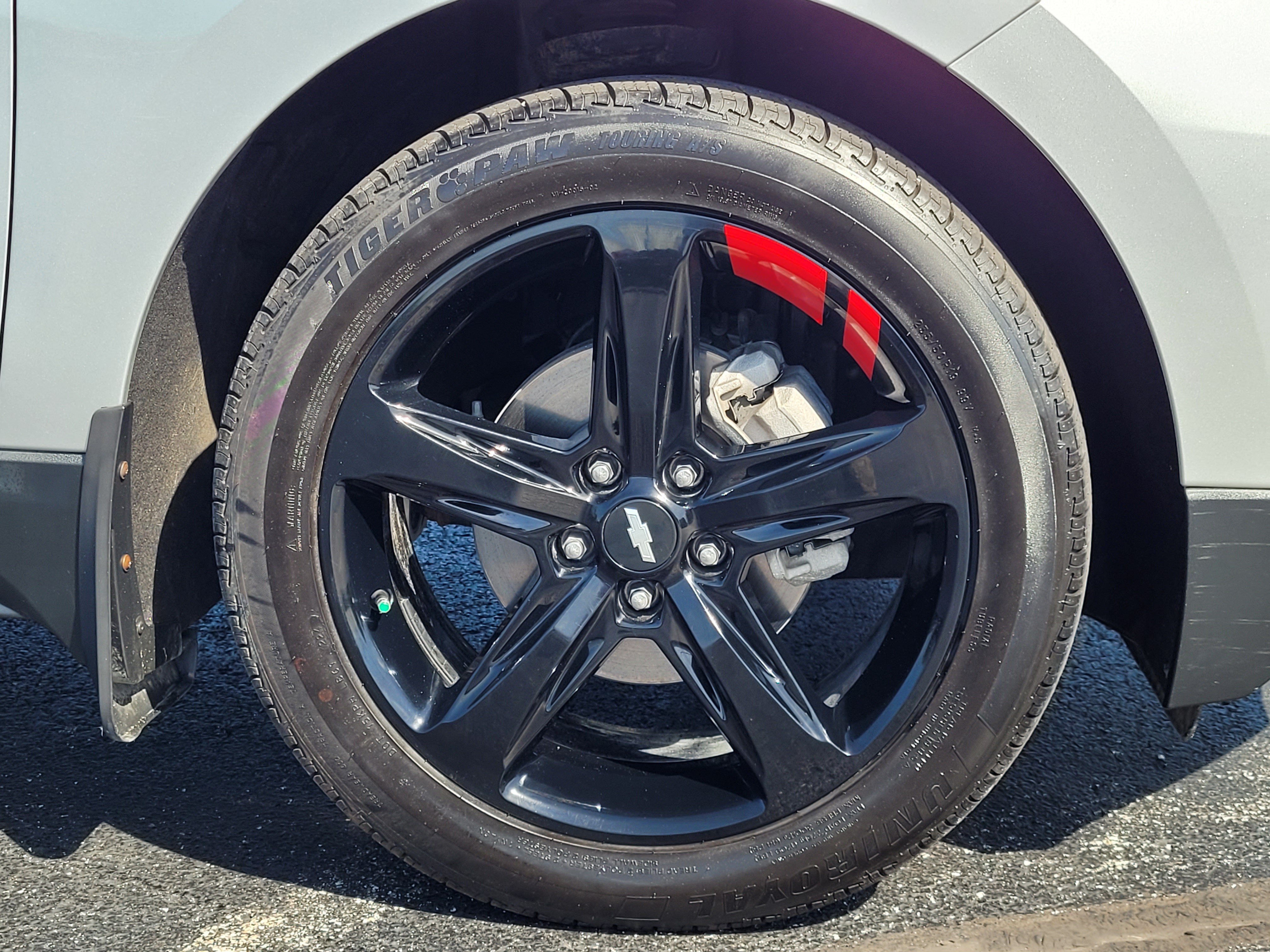 Used 2021 Chevrolet Equinox Premier w/ Redline Edition FWD image 10