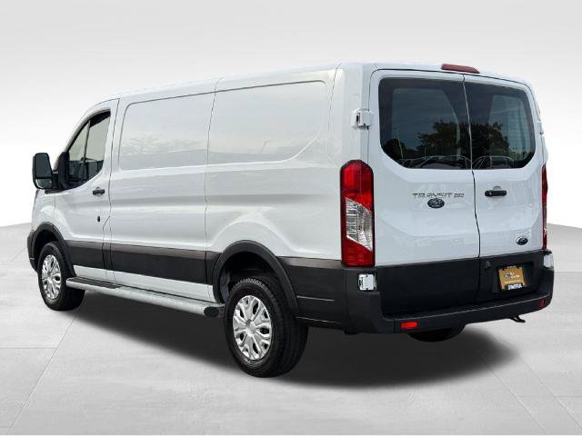 Certified 2025 Ford Transit 250 Low Roof w/ Exterior Upgrade Package RWD image 5