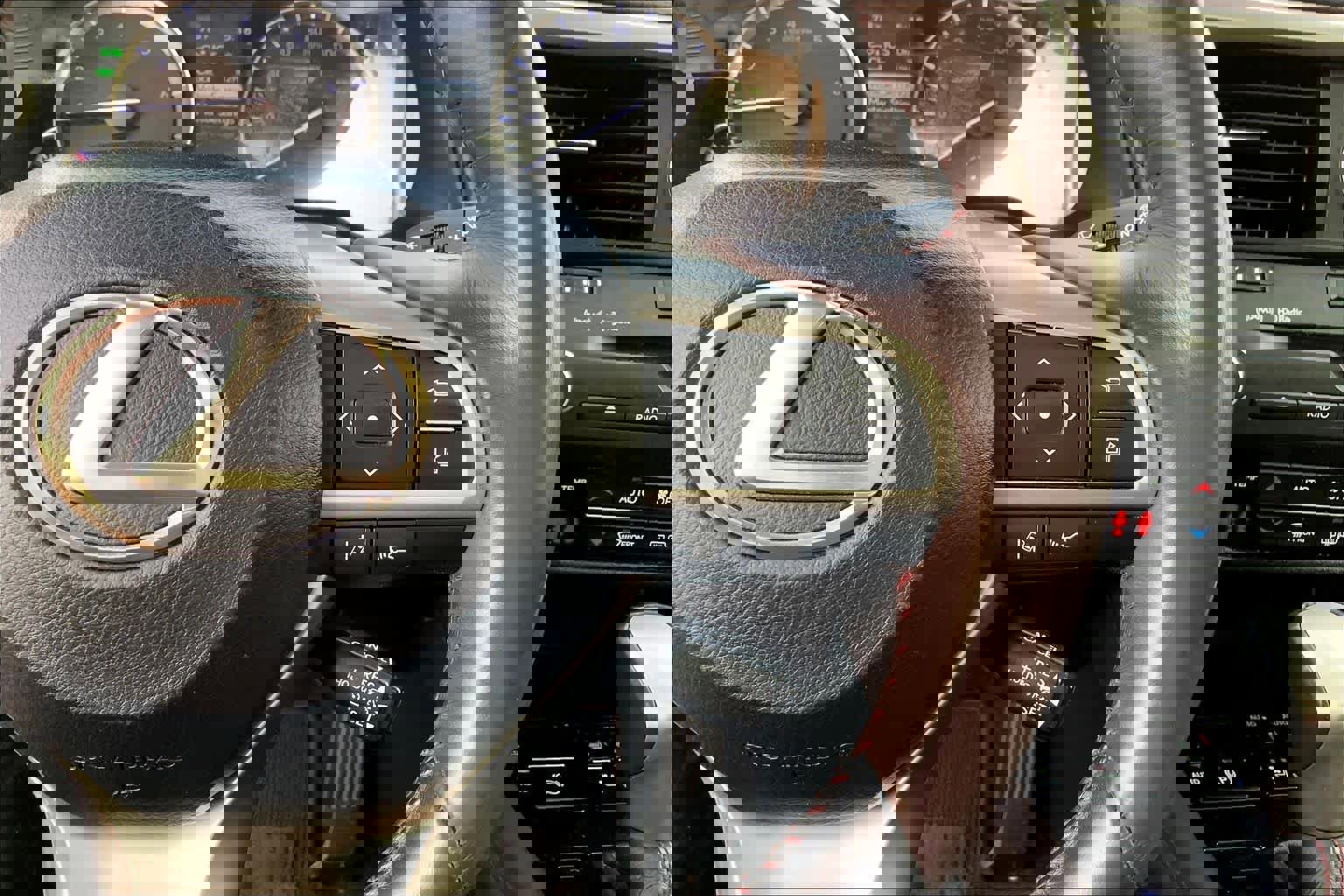 Used 2017 Lexus RX 350 AWD w/ Premium Package image 25