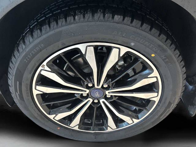 Certified 2022 Ford Escape SE w/ SE Sport Appearance Package AWD/4WD image 33