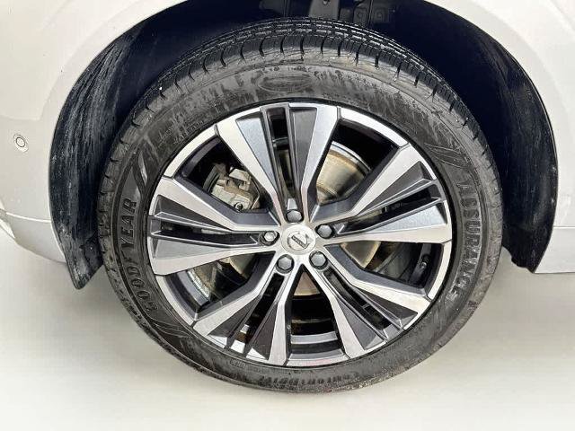 Used 2022 Volvo XC60 B5 Momentum w/ Advanced Package FWD image 7