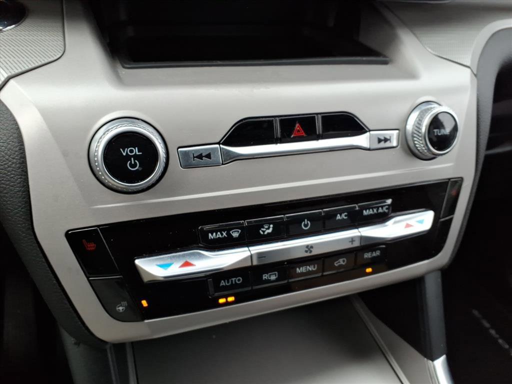 Certified 2023 Ford Explorer XLT w/ Equipment Group 202A image 25