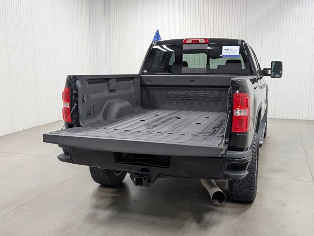 Used 2018 GMC Sierra 2500 Denali w/ Duramax Plus Package AWD/4WD image 20