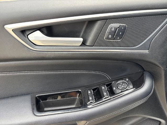 Certified 2018 Ford Edge Titanium image 24