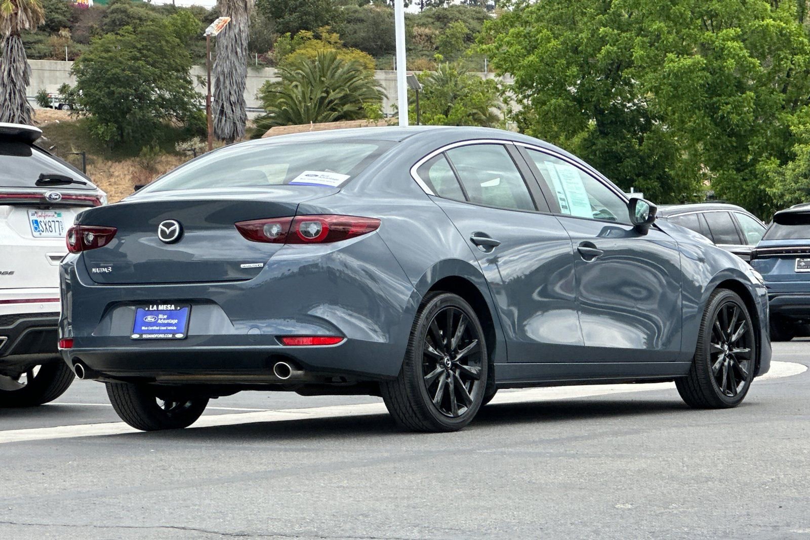 Used 2023 MAZDA MAZDA3 s FWD image 3
