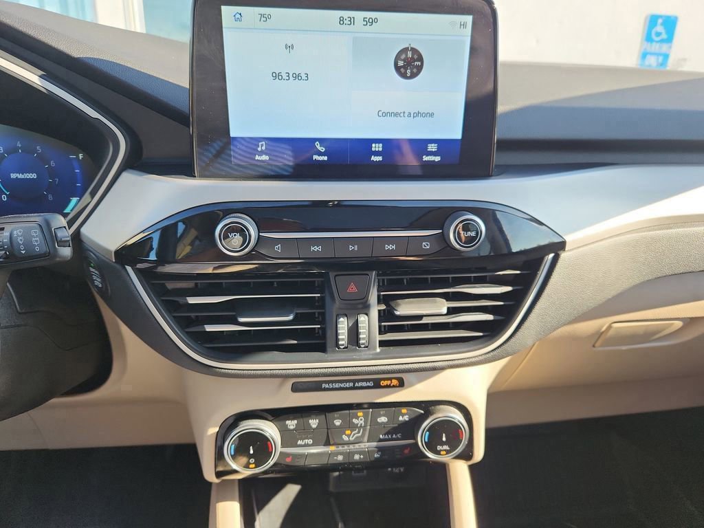 Certified 2022 Ford Escape SEL w/ Technology Package image 16