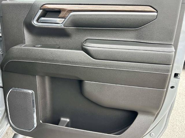 Used 2024 Chevrolet Silverado 1500 RST AWD/4WD image 21