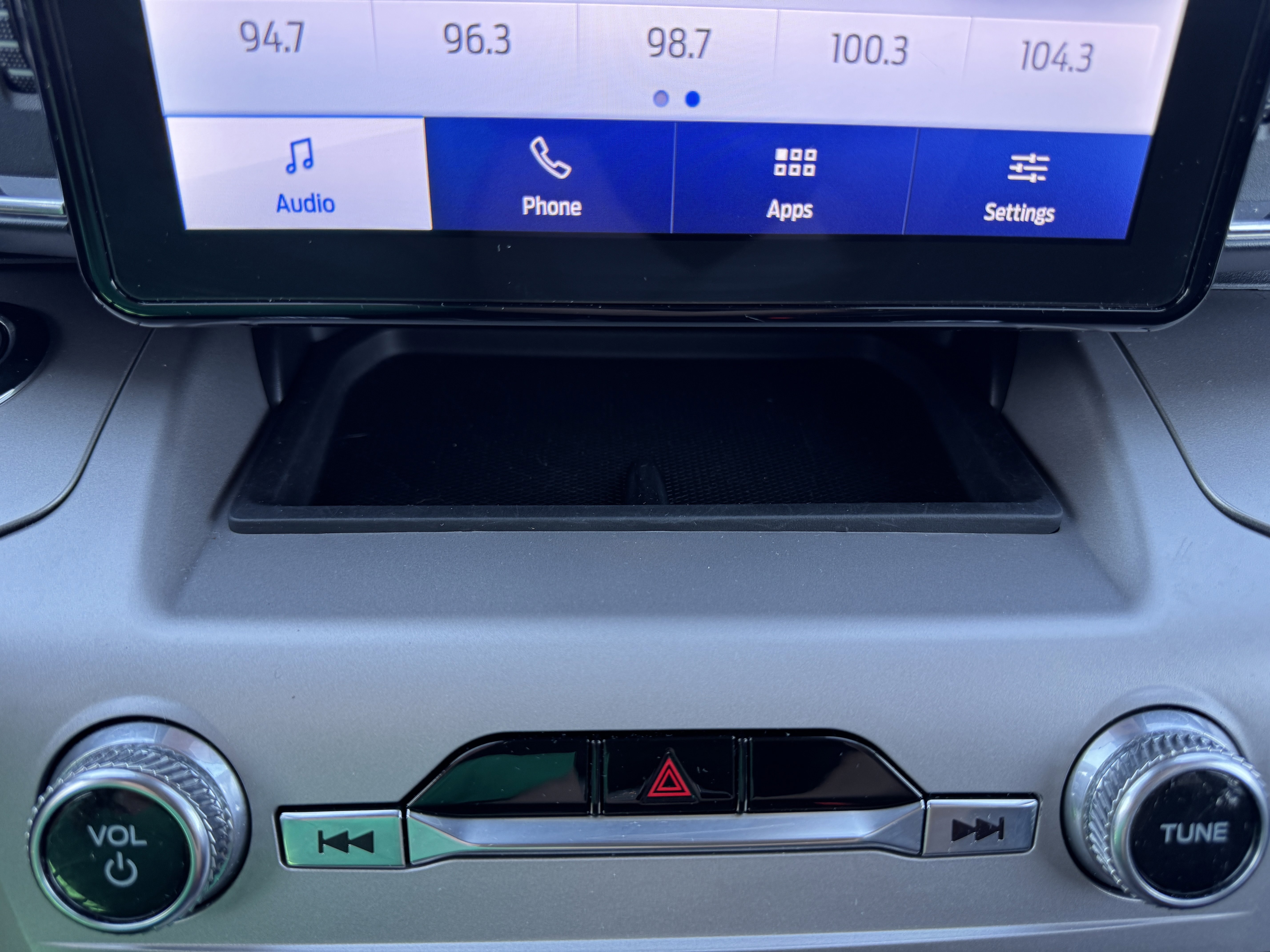 Certified 2022 Ford Explorer XLT w/ Equipment Group 202A image 21