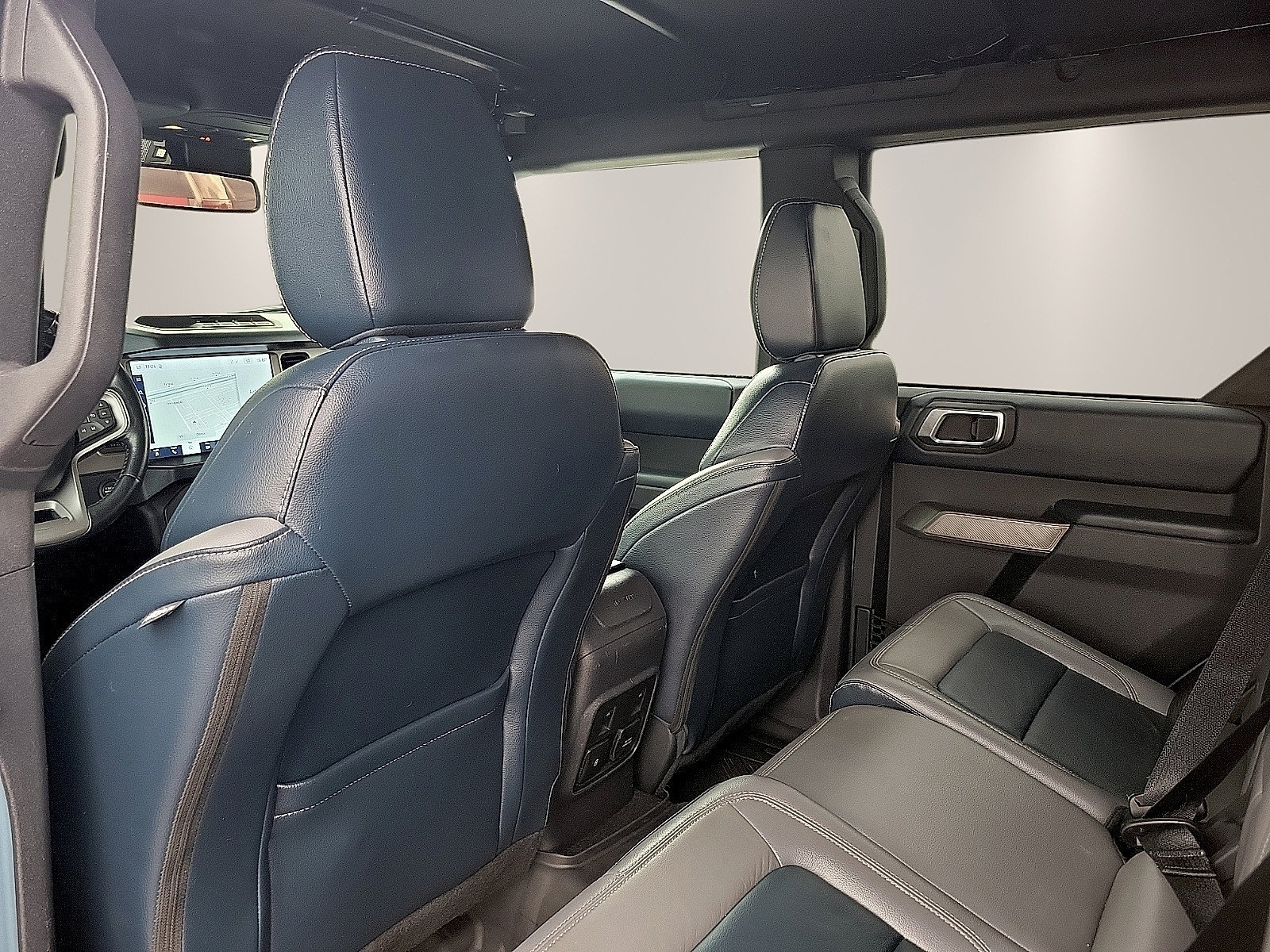 Certified 2022 Ford Bronco Outer Banks AWD/4WD image 9