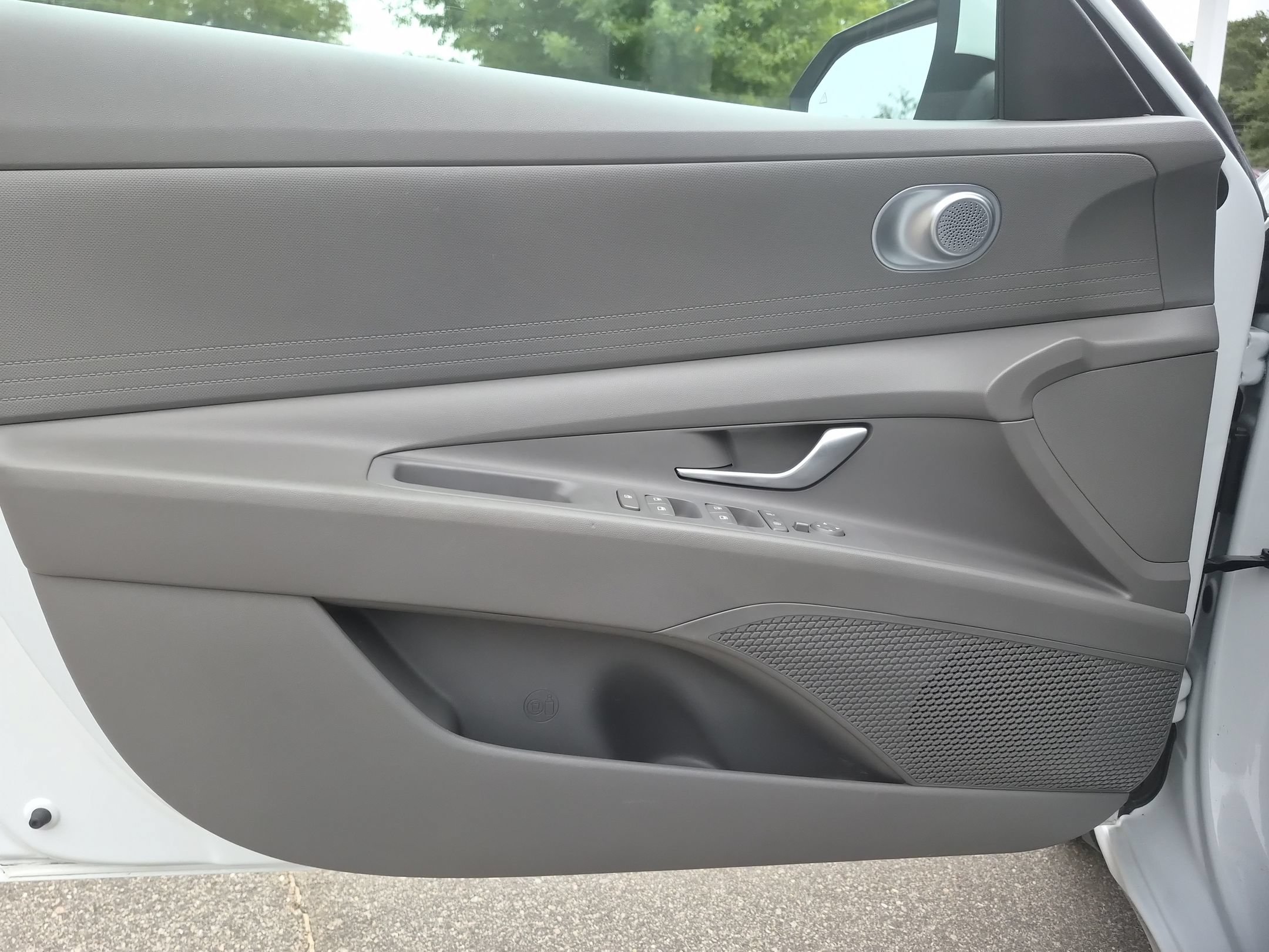 Used 2022 Hyundai Elantra SEL FWD image 13