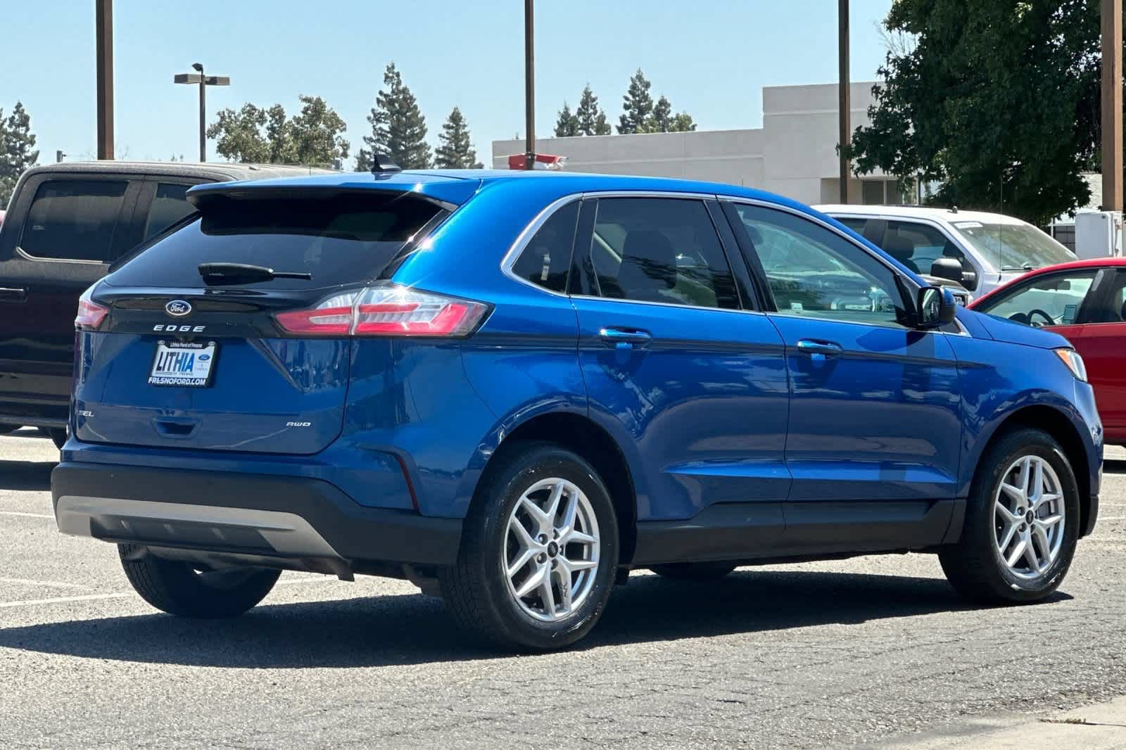 Certified 2024 Ford Edge SEL AWD/4WD image 2