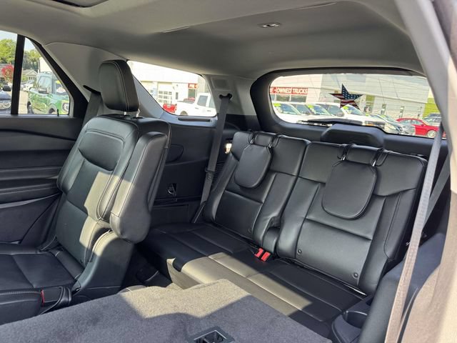 Certified 2022 Ford Explorer Limited w/ Equipment Group 301A AWD/4WD image 20