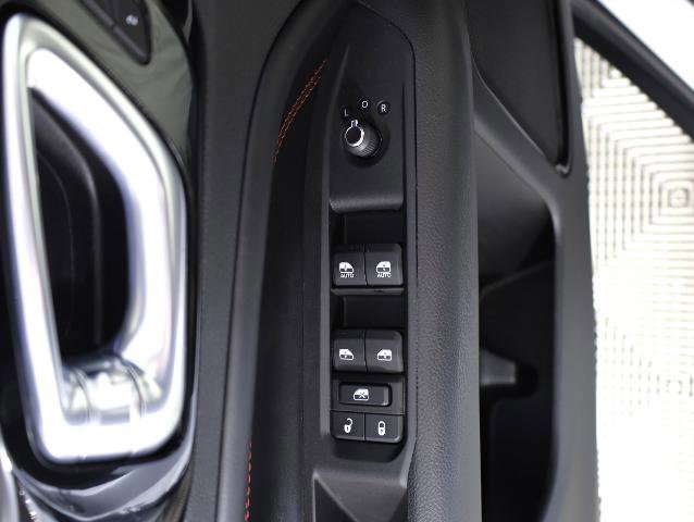 Used 2022 Jeep Compass Trailhawk w/ Trailhawk Elite Group image 18