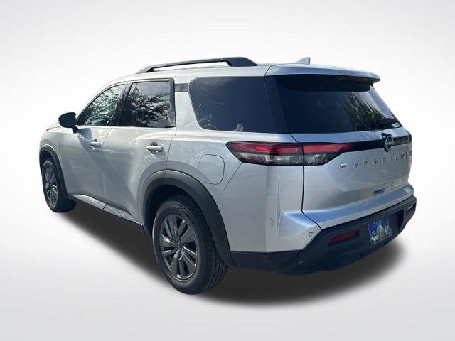 Used 2025 Nissan Pathfinder SV FWD image 6