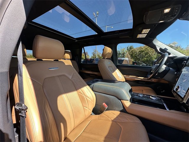 Certified 2022 Ford Expedition Max Platinum image 37