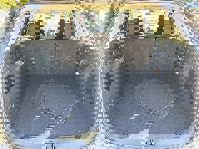 Certified 2024 Ford Edge SE image 13