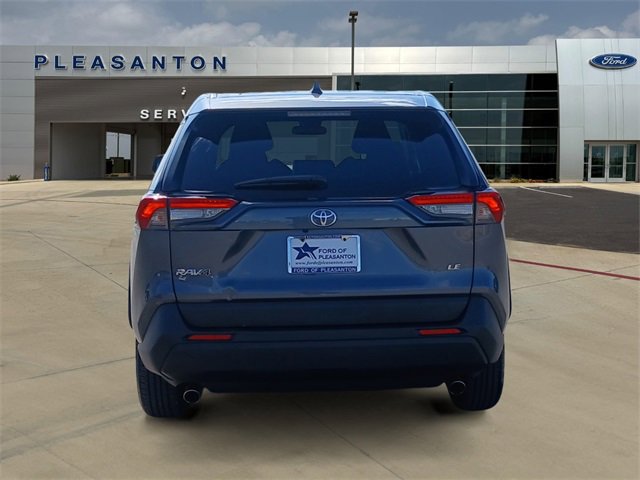 Used 2025 Toyota RAV4 LE image 4