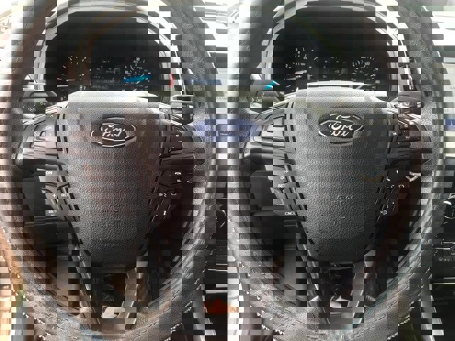 Certified 2020 Ford Edge SE image 11