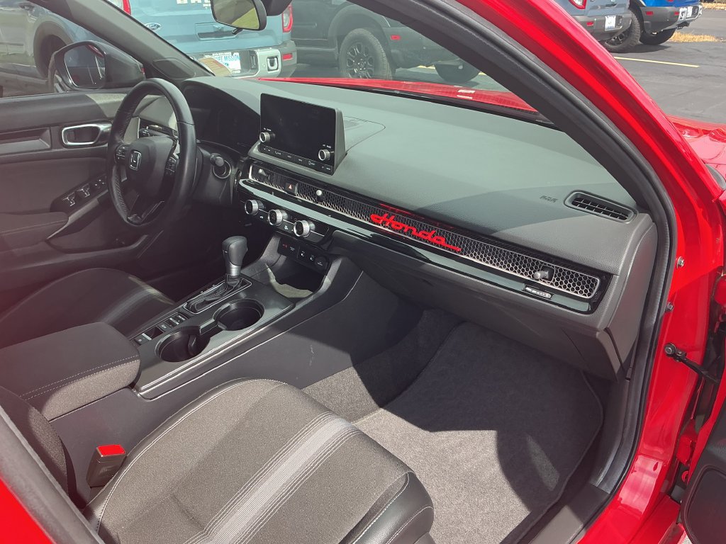 Used 2025 Honda Civic Sport image 12