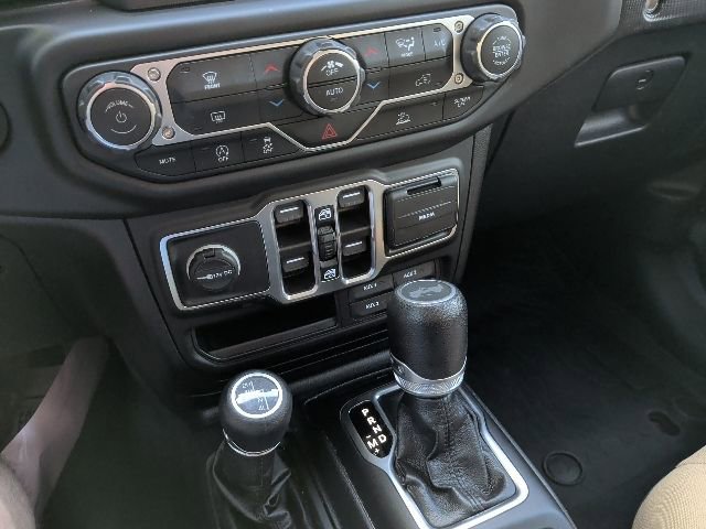 Used 2021 Jeep Wrangler Unlimited Sport AWD/4WD image 17