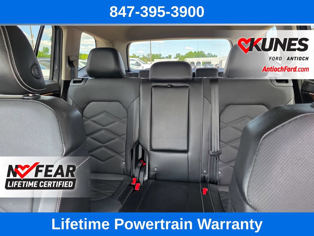 Used 2024 Volkswagen Atlas SE AWD/4WD image 14