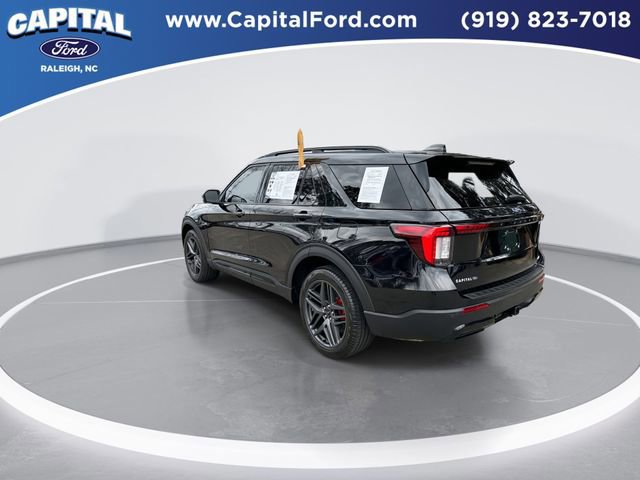Certified 2025 Ford Explorer ST-Line w/ Premium Package image 4