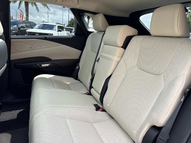 Used 2024 Lexus RX 350 FWD w/ Convenience Package image 19