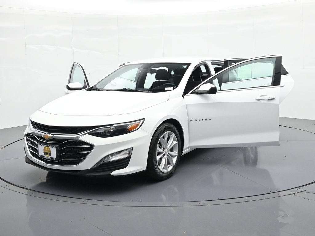 Used 2025 Chevrolet Malibu LT FWD image 25