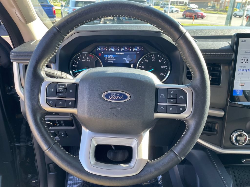 Certified 2024 Ford Expedition XLT AWD/4WD image 18