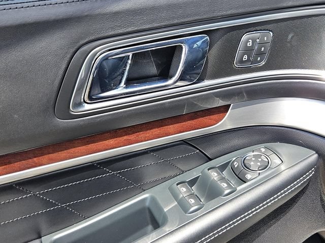 Certified 2018 Ford Explorer Platinum AWD/4WD image 22