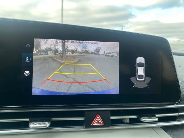 Used 2022 Hyundai Elantra Limited image 20