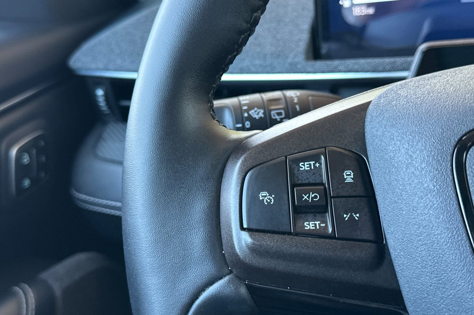 Certified 2025 Ford Mustang Mach-E Premium RWD image 36