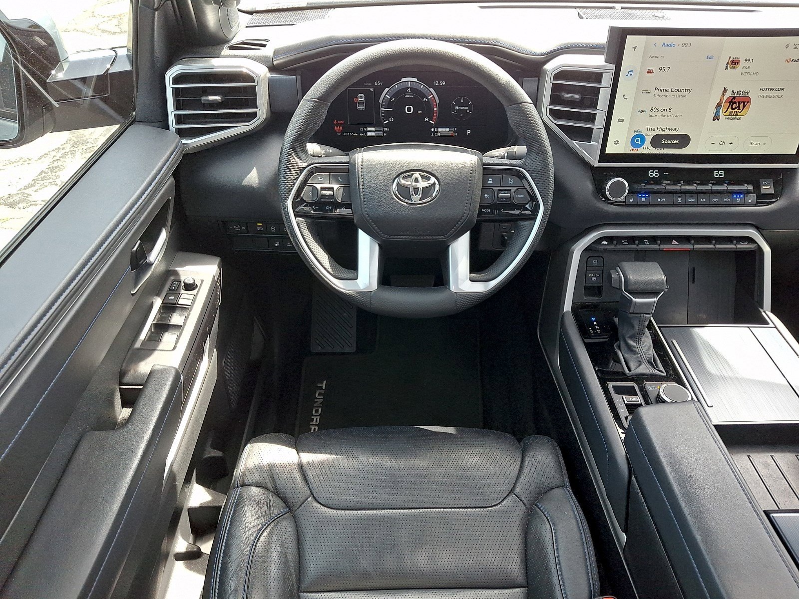 Used 2025 Toyota Tundra Platinum AWD/4WD image 11