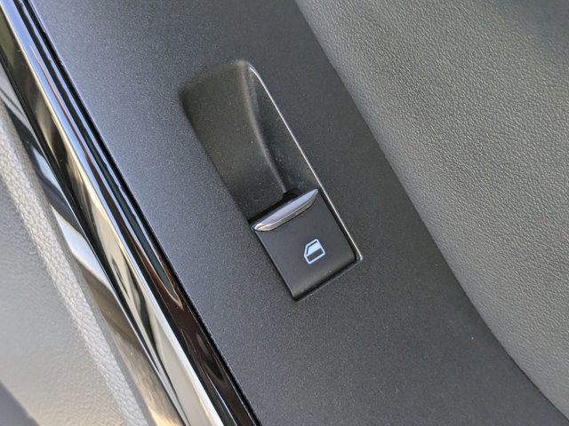 Certified 2022 Ford Explorer ST-Line w/ Class IV Trailer Tow Package image 38