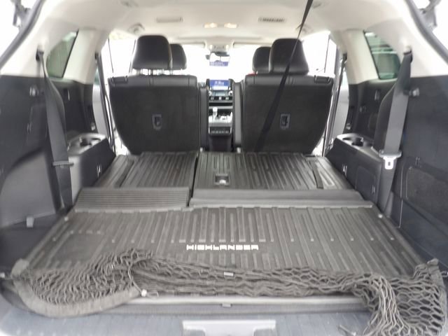 Used 2021 Toyota Highlander XLE AWD/4WD image 31