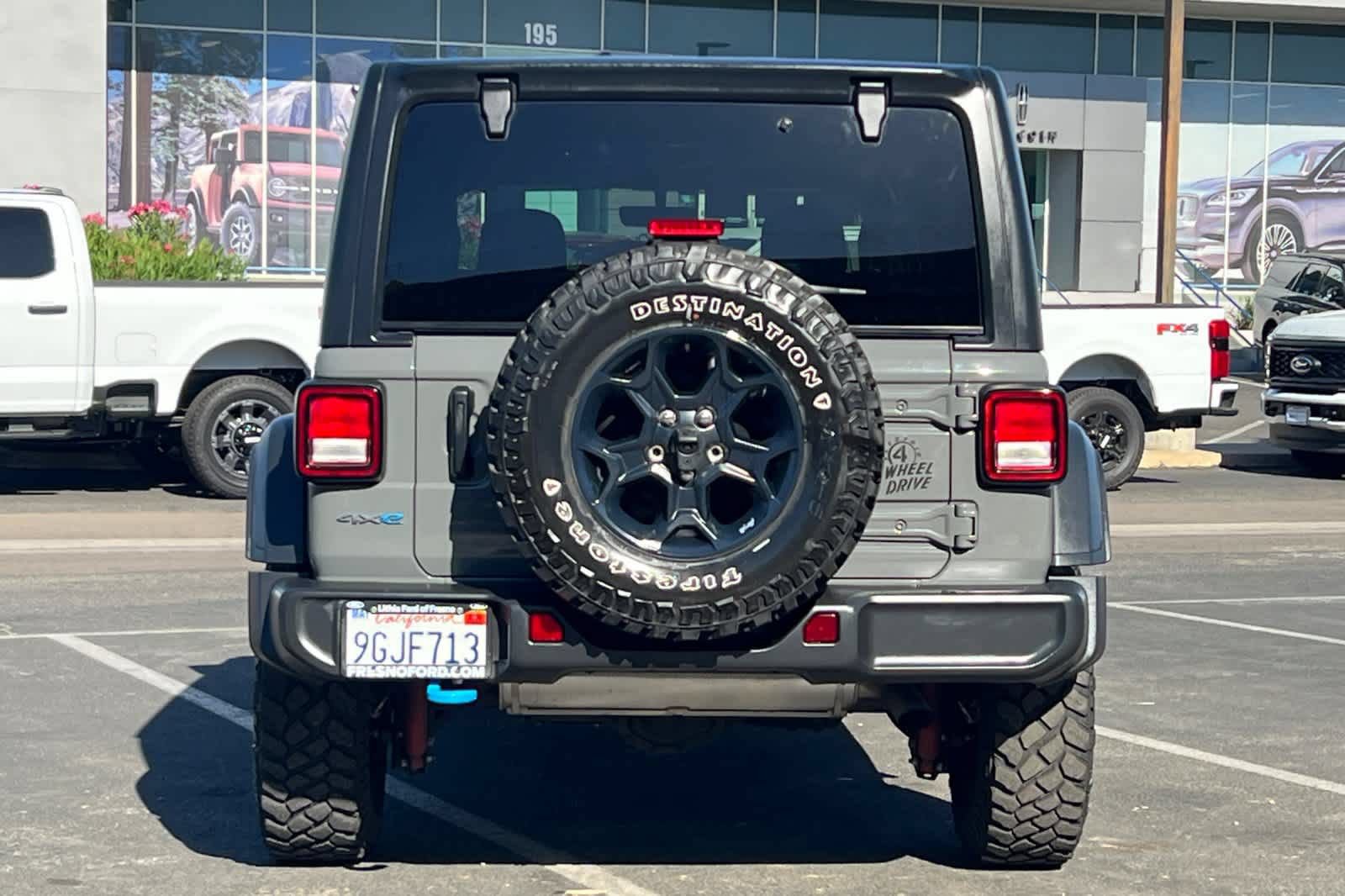 Used 2023 Jeep Wrangler Unlimited w/ 8.4" Radio Group AWD/4WD image 8