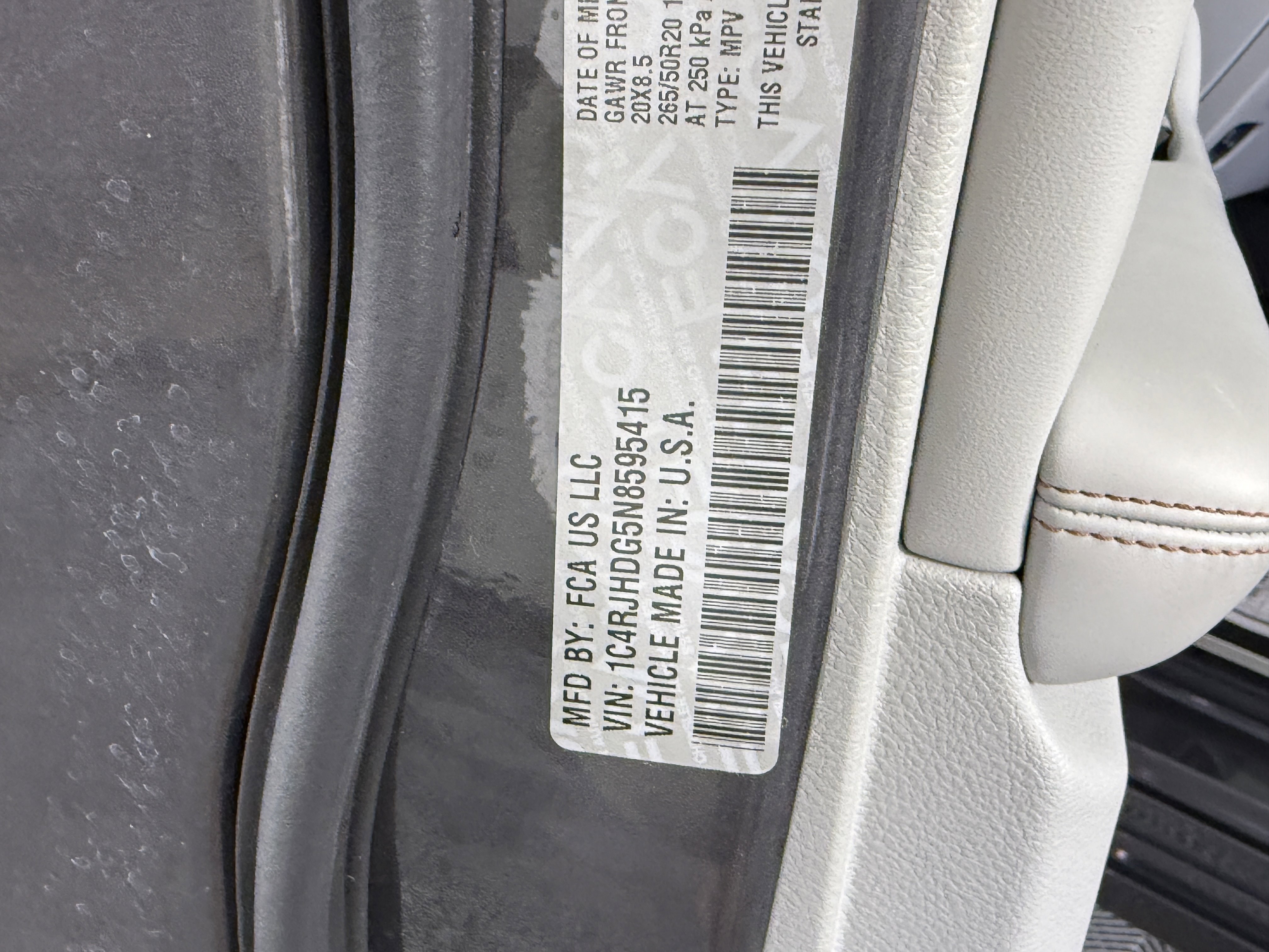 Used 2022 Jeep Grand Cherokee Overland w/ Adv Protech Group III image 32