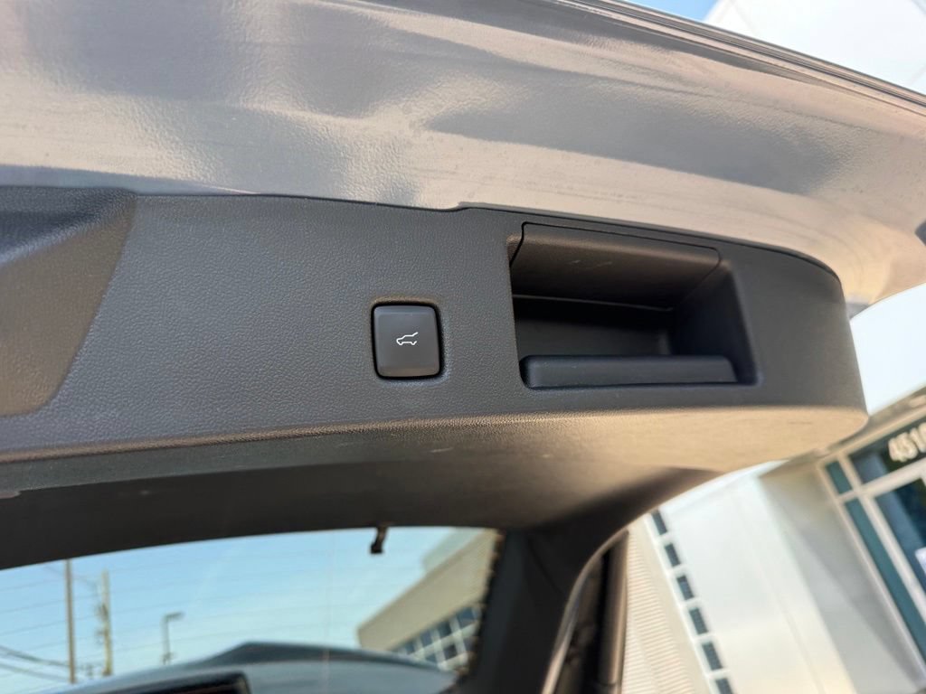 Certified 2024 Ford Escape ST-Line Elite AWD/4WD image 19
