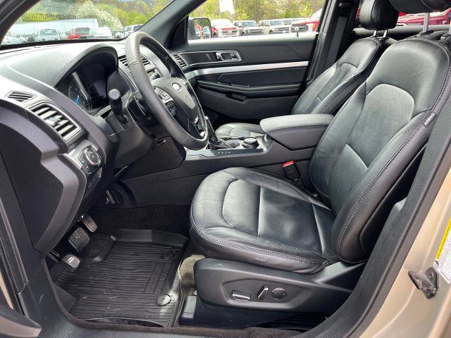 Certified 2017 Ford Explorer XLT w/ Equipment Group 202A image 18
