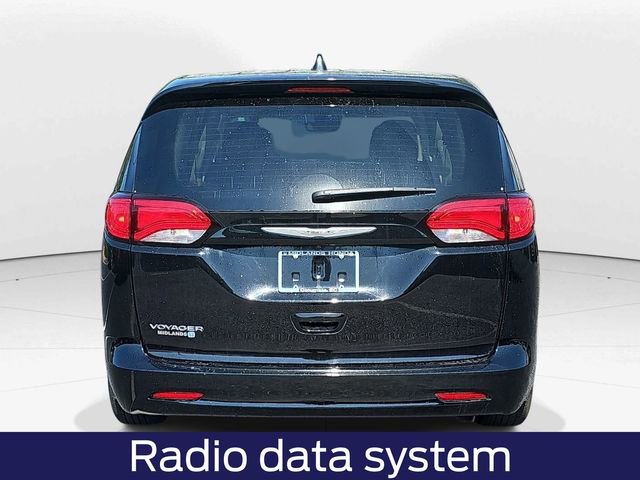 Used 2024 Chrysler Voyager LX FWD image 5